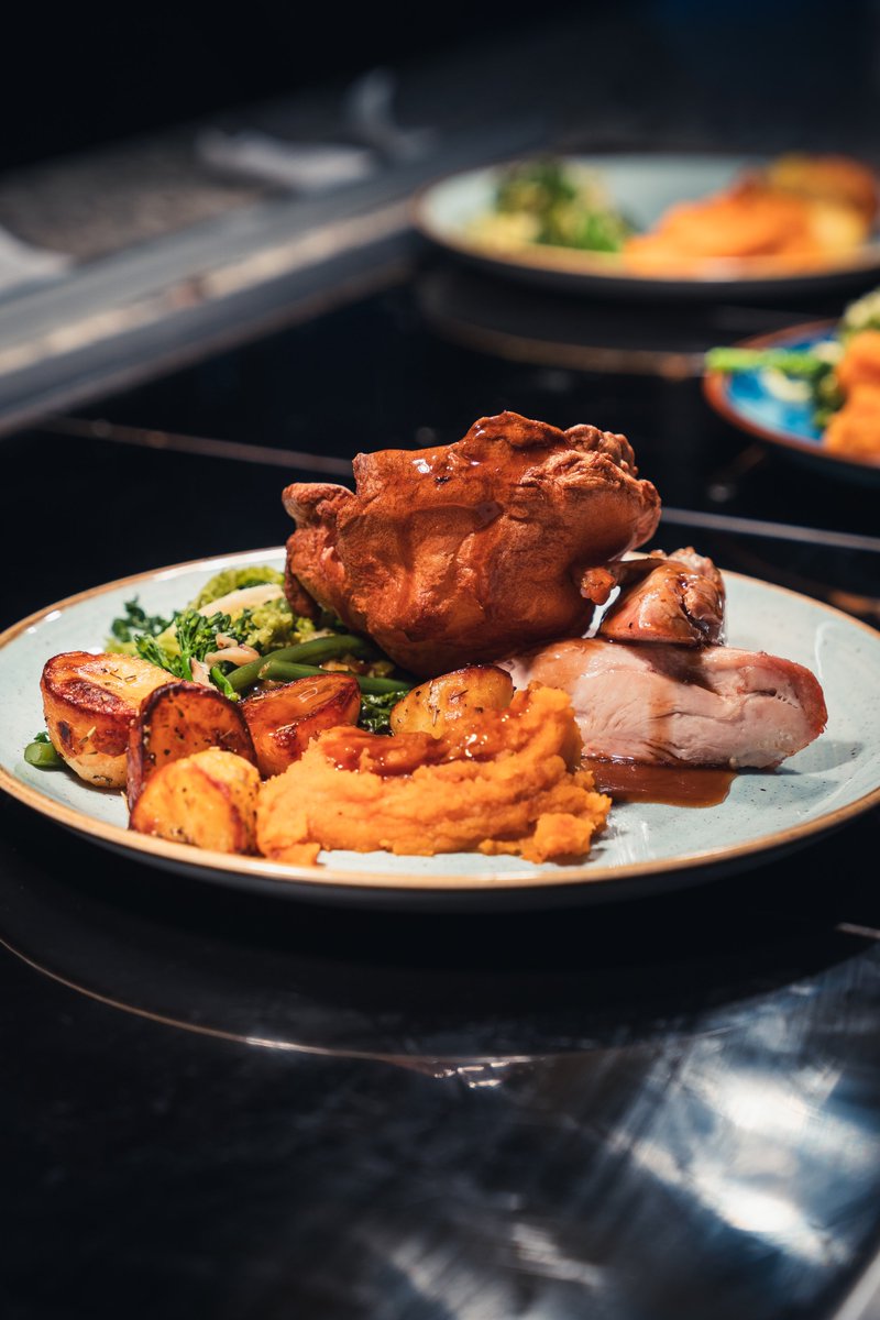 Try the new roast dinner at Masons Soulful Sundays 👉 ow.ly/VsTe50RhfVV