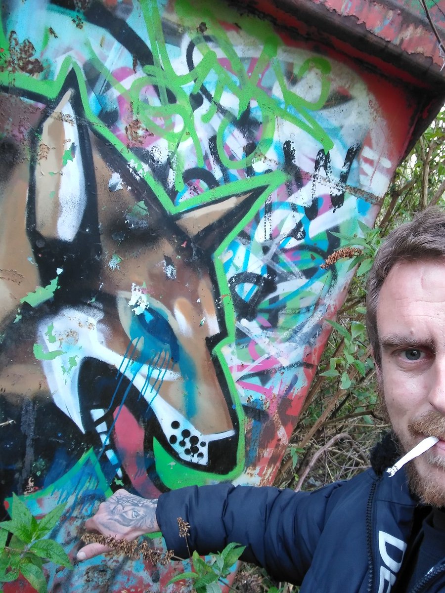 TONY_TH3_T1GER's tweet photo. Decent Bit Of Artwork on my travels Have a Fab evening Behave yaselfs and Be Kind remember it costs Sod All, Take Care BIG LOVE TTT 🐯❤️🦁💙👌 #BekindAlways #MentalHealthSupport #MentalHealthMatters #ItsOkNotTooBeOkay #ItsOkTooTalk #TTT123 https://t.co/qsKyiFlzrS