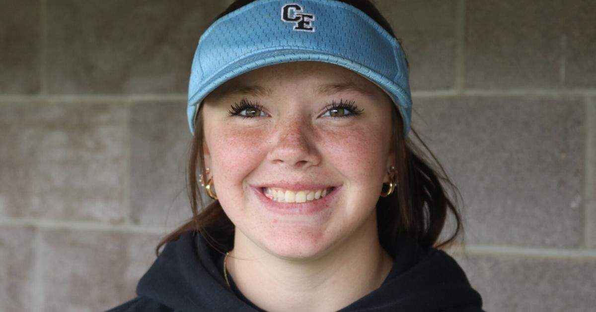 No. 1-ranked Cheyenne East had its comeback bid come up short during the conference portion of a doubleheader split with Campbell County on Saturday in Gillette. buff.ly/3Uizlky