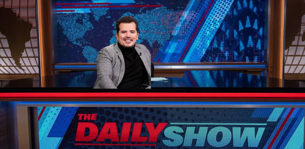 Stopping by @TheDailyShow tonight to chat with this week’s host, @dulcesloan ! Can’t wait, make sure to check it out on @ComedyCentral