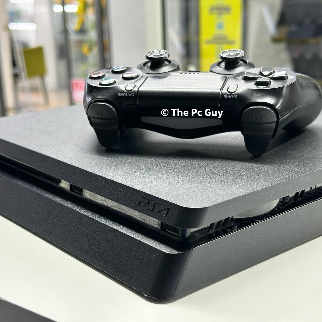 Jailbroken Ps4 Slim
• Version 9.00
• 500GB Storage 
• 7 games installed:  
   - FC 24
   - GTA V
   - MK 11 ultimate 
   - Wwe 2k22
   - NFS payback 
   - COD black ops 3
   - Guns gore and cannoli 2
• 1 controller 
• seals intact 

Going at K435,000