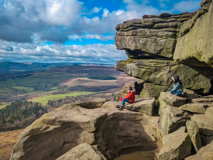 Fifty Year 8 students reached their 'peak' & had a 'dam' good day today: nobody 'ducked' out of the exhilarating challenges faced on The Peak District Geography Field Trip! Shout out to Oscar- HGS's answer to Bear Grylls - for helping Miya to be resilient! #WAH #Lionmentality🦁