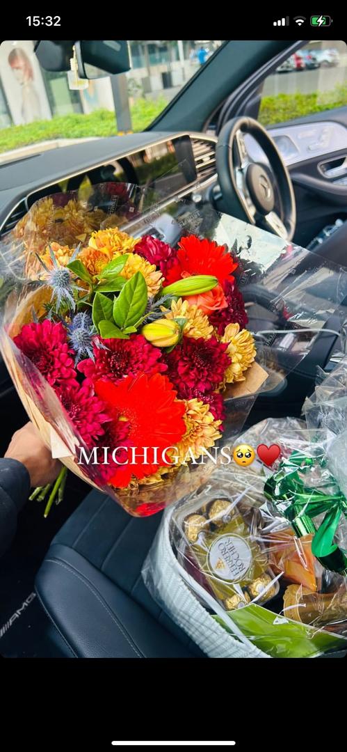 Michigans__'s tweet image. Mich is so so happy❤️❤️ he's always appreciate anything Michigan gives him, who's cutting onions 🥺🥺Yooh we so excited shem, happy to see him smiling 🤗Get well soon baby ❤️🤗

QUICK RECUPERATION 
MICHIGAN PRAYS FOR MICH
#MichMazibuko
#Michigans