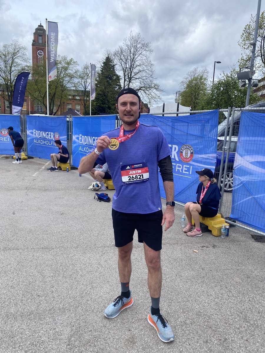 JustJustin100's tweet photo. Sunday was run day 🏃‍♂️ Manchester marathon completed ✅
Raised over £500 for @BlackburneHouse our charity at @_ProgressGroup @SchoolsProgress 
Amazing event and support all the way round 🙏 https://t.co/WvZiichOsw