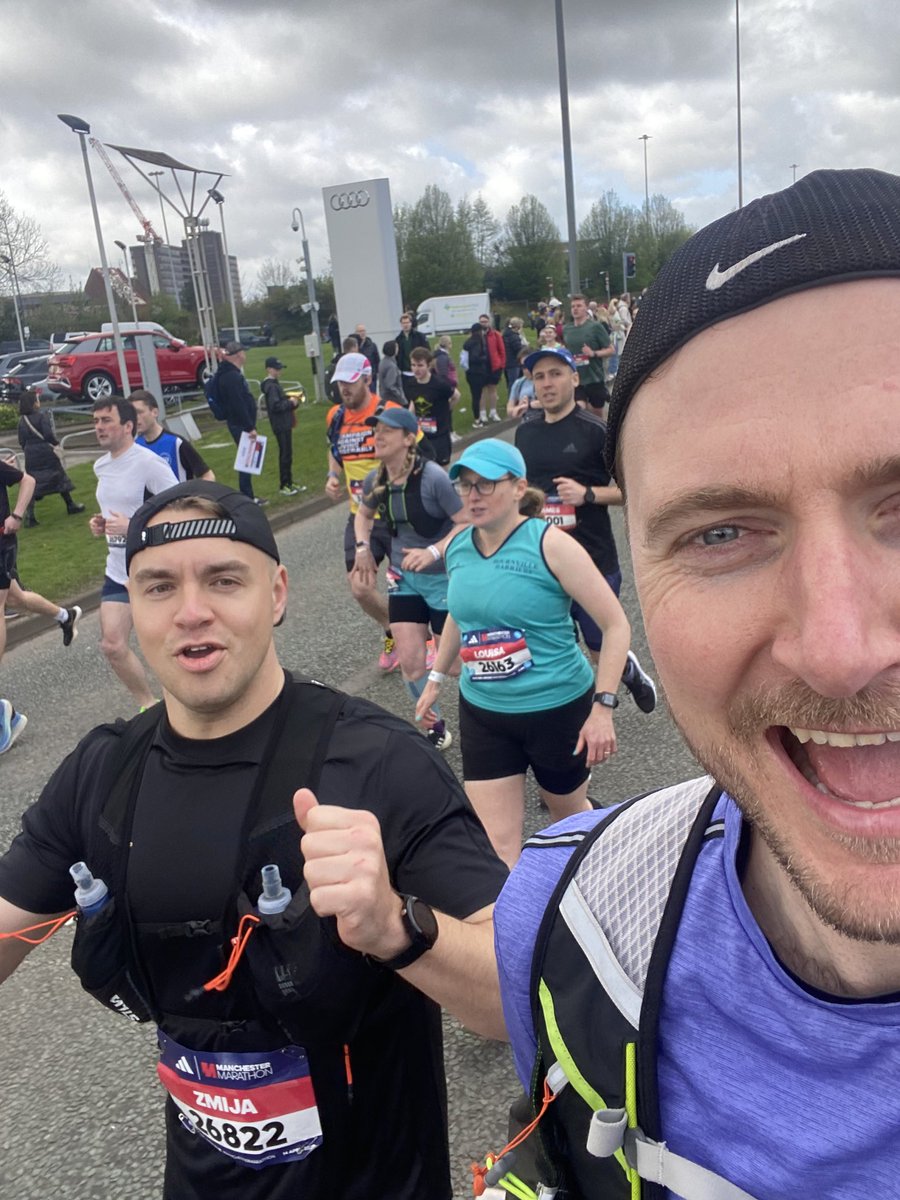 JustJustin100's tweet photo. Sunday was run day 🏃‍♂️ Manchester marathon completed ✅
Raised over £500 for @BlackburneHouse our charity at @_ProgressGroup @SchoolsProgress 
Amazing event and support all the way round 🙏 https://t.co/WvZiichOsw