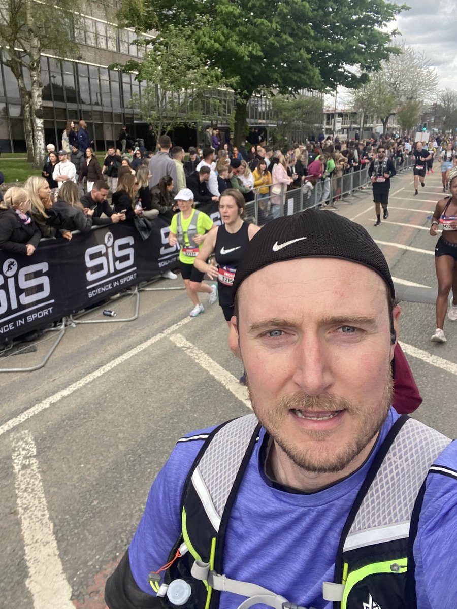 JustJustin100's tweet photo. Sunday was run day 🏃‍♂️ Manchester marathon completed ✅
Raised over £500 for @BlackburneHouse our charity at @_ProgressGroup @SchoolsProgress 
Amazing event and support all the way round 🙏 https://t.co/WvZiichOsw
