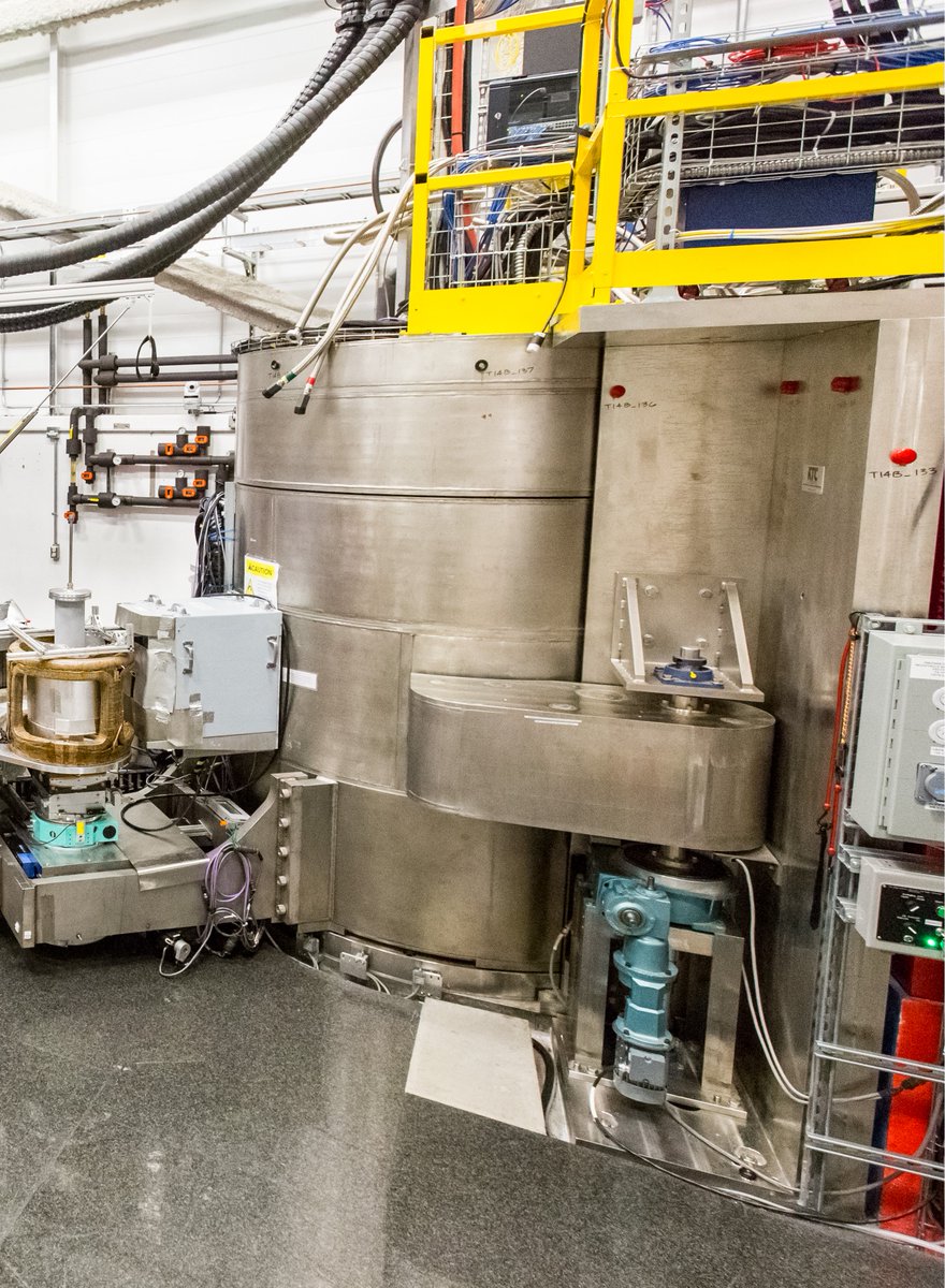 🌟 Instrument Spotlight: HYSPEC at ORNL’s Spallation Neutron Source is a high-intensity, direct-geometry instrument optimized for measurement of excitations in small single-crystal samples. HYSPEC is revolutionizing our understanding of crystalline solids. bit.ly/3TNXsG6