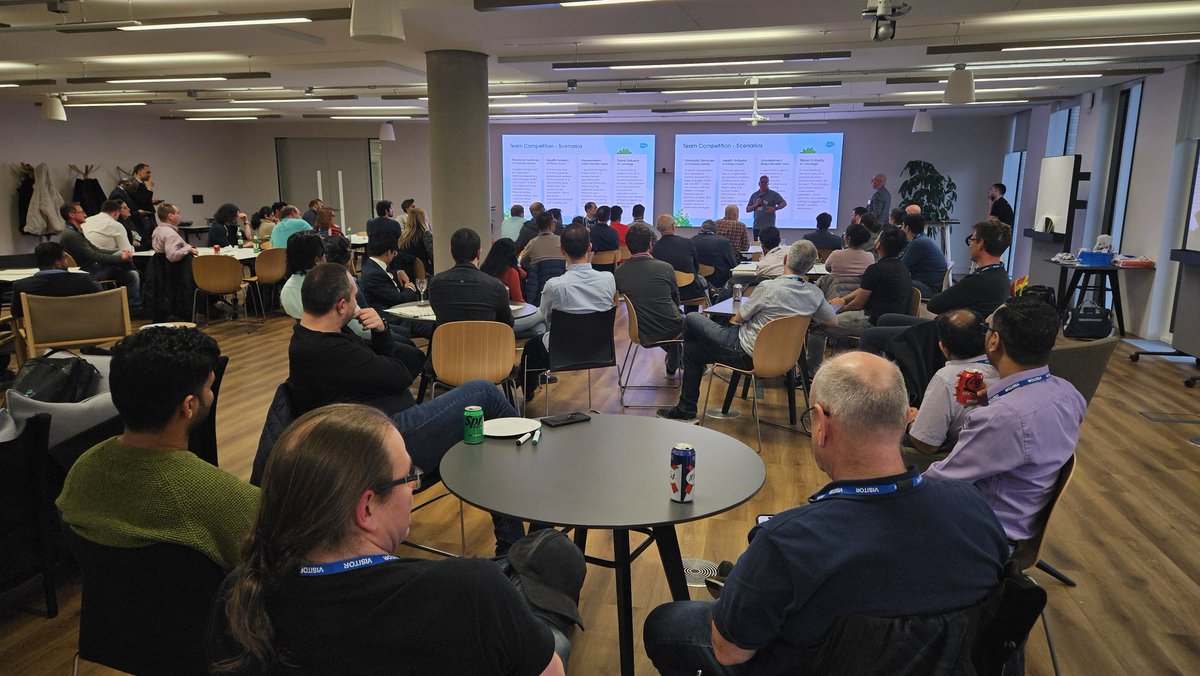 radnip's tweet image. The presentations of the #SalesforceAI scenarios! #LDNArcs