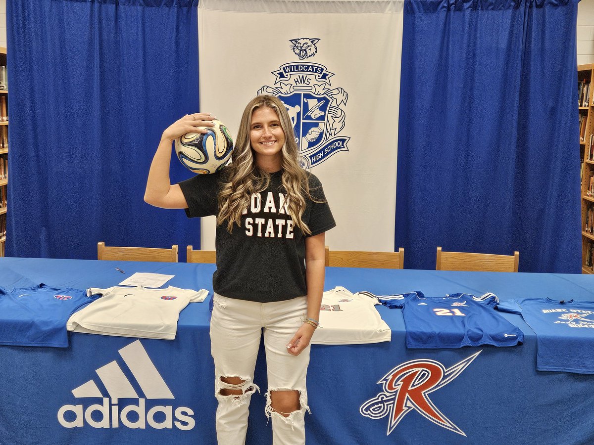 Congratulations, Abbigayle. Thanks to family,  friends,  teammates,  coaches and faculty for your support on Abbi's special day.  Looking forward to what you're going to bring to our RSCC Lady Raiders Soccer program.  

Abbigayle Thompson - class of 2024
Polk County HS