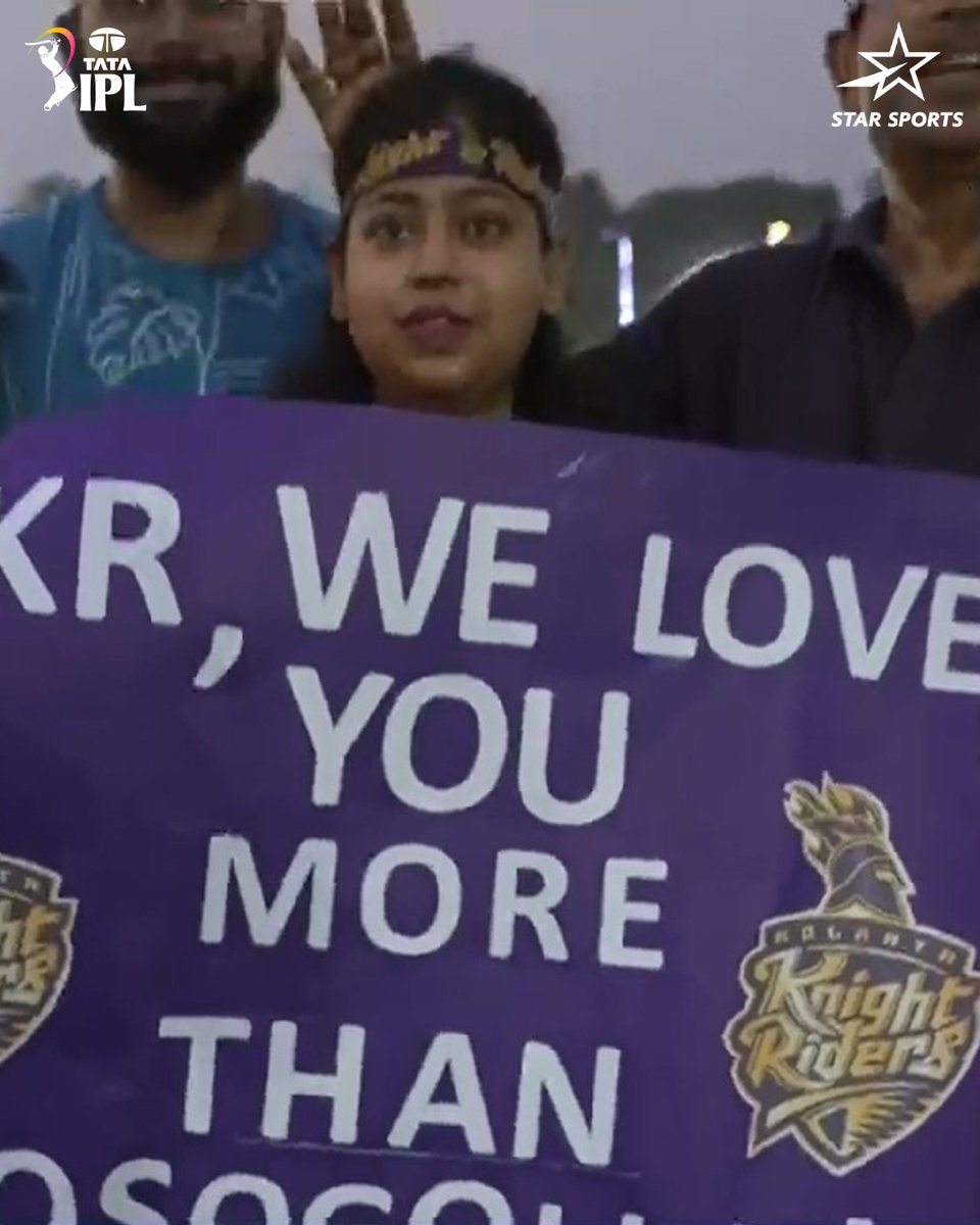 Know these '𝗔𝗷𝗮𝗯 𝗳𝗮𝗻𝘀'? Help us find them on social media! Tag or share this post with them! 📲

A Royal night for Rajasthan Royals and this is how the 𝐀𝐣𝐚𝐛 𝐟𝐚𝐧𝐬 celebrated record-breaking #KKRvRR clash tonight in #IPLFanWeekOnStar! 🤩