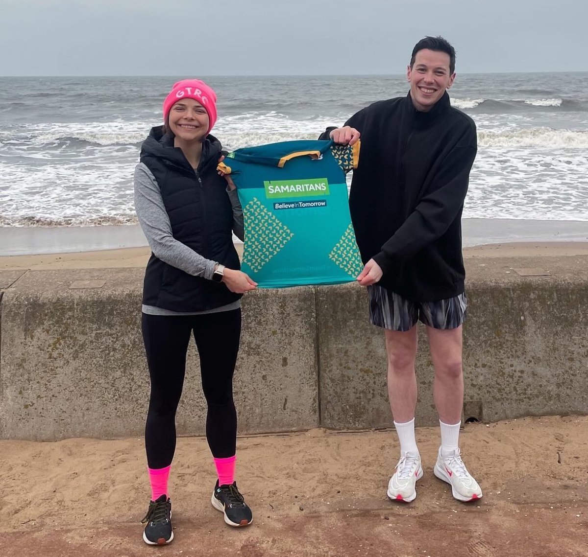 🎽 Two Edinburgh running club pals are celebrating after smashing their fundraising target for Samaritans ahead of this weekend’s <a href="/LondonMarathon/">TCS London Marathon</a> 

Read more about Oli &amp; Lizzie here!👇
samaritans.org/news/edinburgh…

#BelieveInTomorrow