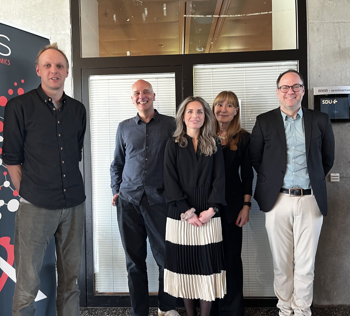 Jan-Wilhelm Kornfeld 🇺🇦🇮🇱🇵🇸 (@kornfeld_janw) on Twitter photo 'It is what we know already that prevents us from learning' (Claude Bernard).
<a href="/LauraIngeborg/">Laura Ingeborg Davidsen</a> PhD journey on beige organotypic adipocyte cultures came to a successful end today 🧑🔬🏆. Thanks to <a href="/benteklarlundp/">Bente Klarlund</a> <a href="/JoergHeeren/">Joerg Heeren</a> <a href="/Grontved_Group/">Lars Grøntved</a> for making this day special for all 🍾! 'It is what we know already that prevents us from learning' (Claude Bernard).
<a href="/LauraIngeborg/">Laura Ingeborg Davidsen</a> PhD journey on beige organotypic adipocyte cultures came to a successful end today 🧑🔬🏆. Thanks to <a href="/benteklarlundp/">Bente Klarlund</a> <a href="/JoergHeeren/">Joerg Heeren</a> <a href="/Grontved_Group/">Lars Grøntved</a> for making this day special for all 🍾!