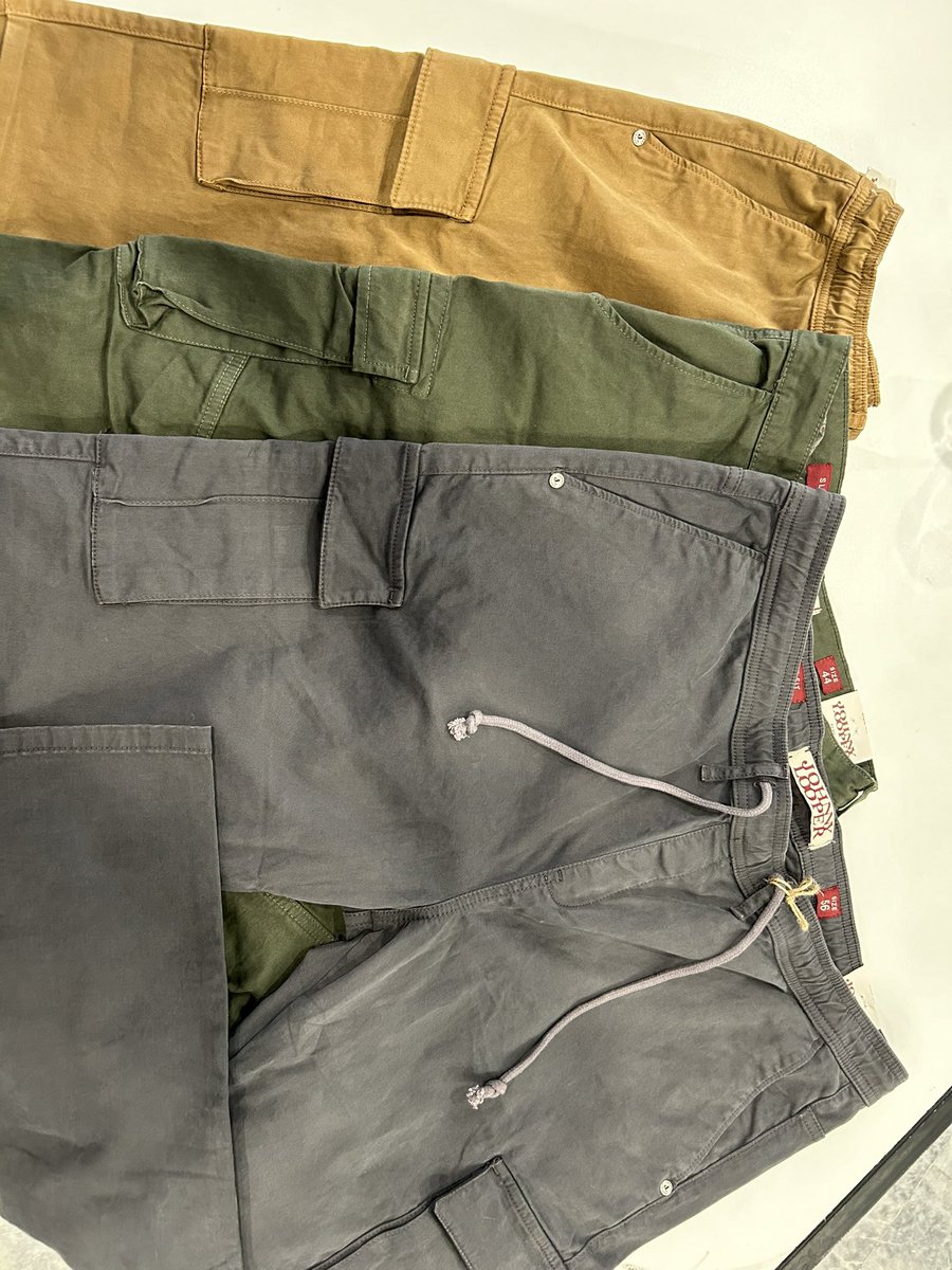 UK’s brand *Johnny Looper* Men’s Cargo Pants Fabric: 98% cotton, 2% Elastane Price: 40€ = Rs 12000 Size: 30/ 32/ 34/ 36/ 38 Available in Rs 2450/- Link 🔗 mecshopping.it/en/mens-cargo-… Order us at 0300-8307578 or DM Rags & Tags by Rizwan Yaqoob