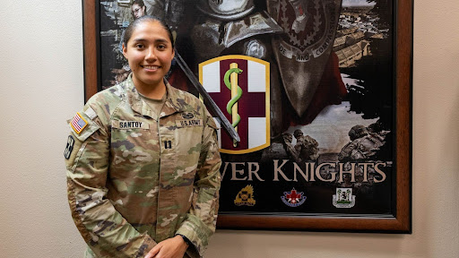 iiiarmoredcorps's tweet photo. Happy Birthday Army Medical Specialist Corps!
Cpt. Lorrie Santoy, commander of the 566th Medical Company Area Support:
“I became a physical therapist to help soldiers; to be a part of their return to duty and recovery from injury.”
#BeAllYouCanBe #PhantomWarrior #ArmyMedicine https://t.co/IFsJmEpOx7