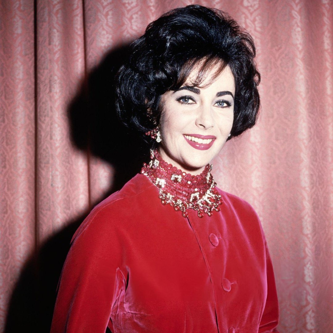 ElizabethTaylor tweet picture