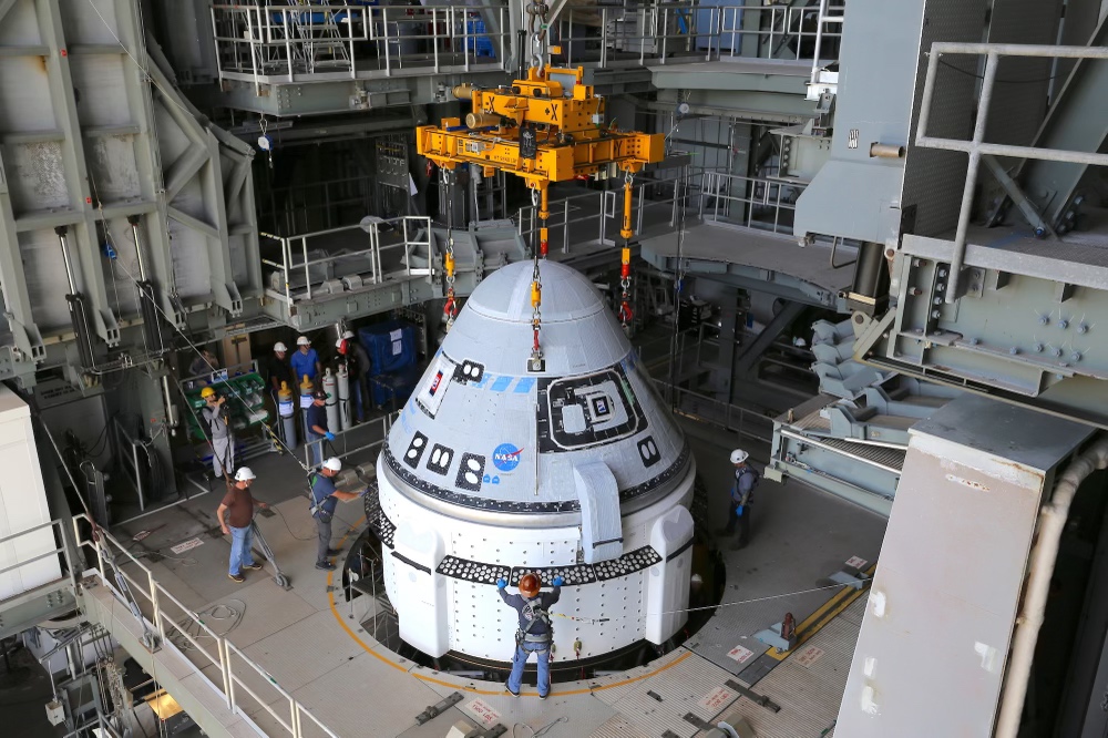 The @BoeingSpace #Starliner spacecraft is mounted atop its ride to space—ULA’s #AtlasV rocket—in preparation for launch of #CFT in collaboration with @NASA's @Commercial_Crew Program. 
 
Learn more in our blog: bit.ly/4awGT8O