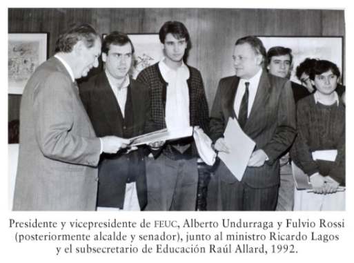Presidente y vicepresidente de FEUC, Alberto Undurraga y Fulvio Rossi (posteriormente alcalde y senador), junto al ministro Ricardo Lagos y el subsecretario de Educación Raúl Allard, 1992.