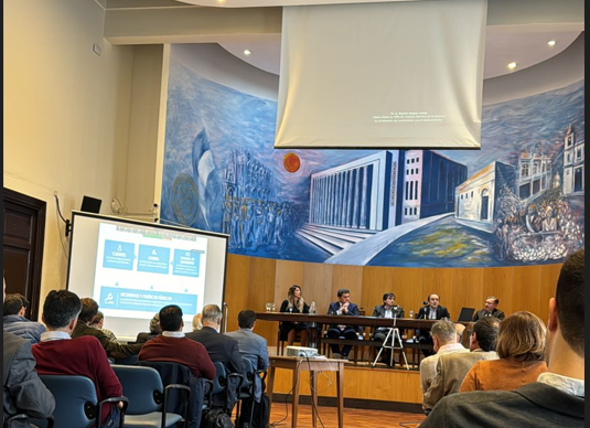 Adefa_Prensa's tweet photo. ADEFA participó del 3er. Taller del programa “Diálogo EU - Argentina – Desarrollando un entorno favorable para la electromovilidad en Argentina”, del proyecto EU Climate Dialogues Programme (EUCDs) financiado por la Unión Europea. https://t.co/ykmvbTj0Av