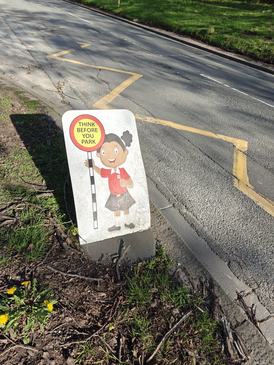 It's 2024, and it boggles my mind that we just treat this (queens drive, today) as normal.  This is appealing to our better natures, and it's failed.   <a href="/MadeleyMartyn/">Councillor Martyn Madeley💚</a> <a href="/liamrobinson24/">Liam Robinson</a> <a href="/simonobtv1/">simonobtv</a>  this is your patch, and your watch.  I ask you: what's to be done?