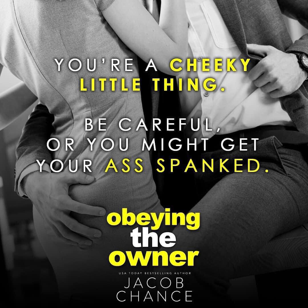 💛🏒 #TeaserTuesday 🏒💛

OBEYING THE OWNER (#CharlestonCoyotesSeries 6) by #AuthorJacobChance  releases on April 17th.

Go to bit.ly/3UhPw1q for details.

#SingleDad #AgeGap #HockeyTeamOwner #BillionaireRomance #BossEmployee #PossessiveHero #ComingSoon #UpcomingRelease