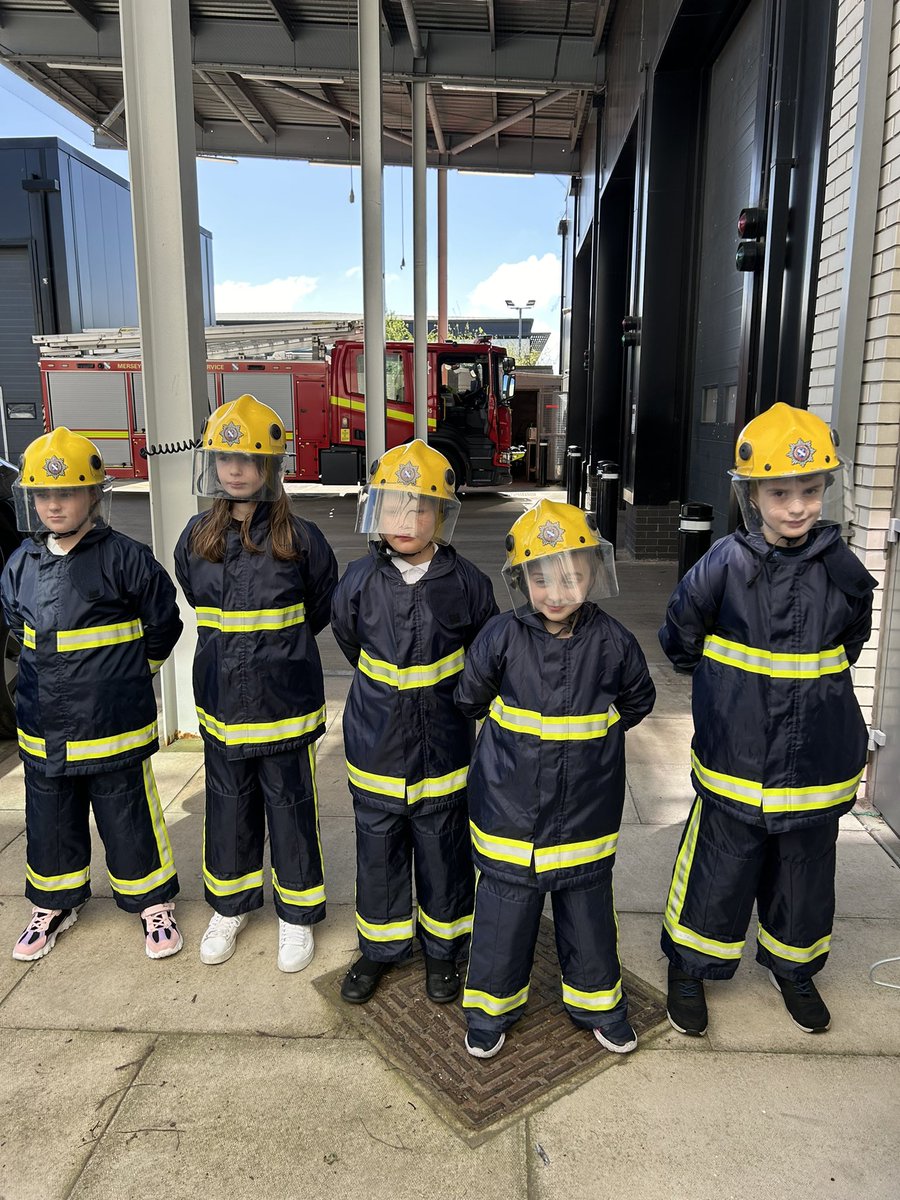The latest recruits for Merseyside Fire & Rescue service…lots of Litherland Moss rainbows 🌈