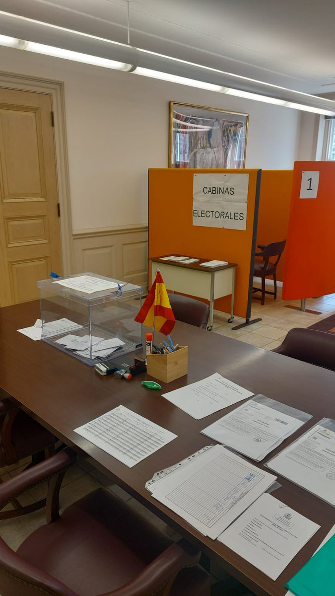 🗳 Elecciones al #ParlamentoVasco Continuamos con las jornadas de votación hasta el jueves 18 en la Embajada 🗓 ✅️ Recuerda traer tu pasaporte o Dni Más ℹ️ sobre horarios y procedimientos 👉 exteriores.gob.es/Embajadas/otta…