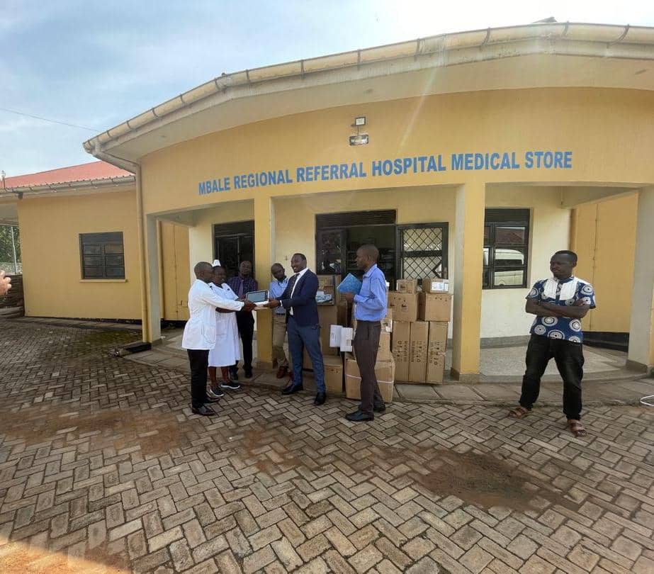 @mbalerrh and @BusitemaUni received equipment from @seed_global. They included suction machines, patient monitors, patient monitors etc.Thank you @Seed_Global Health for supporting Busitema partnership.@atuhairwe_irene @twineandrew1 @AllanGNsubuga