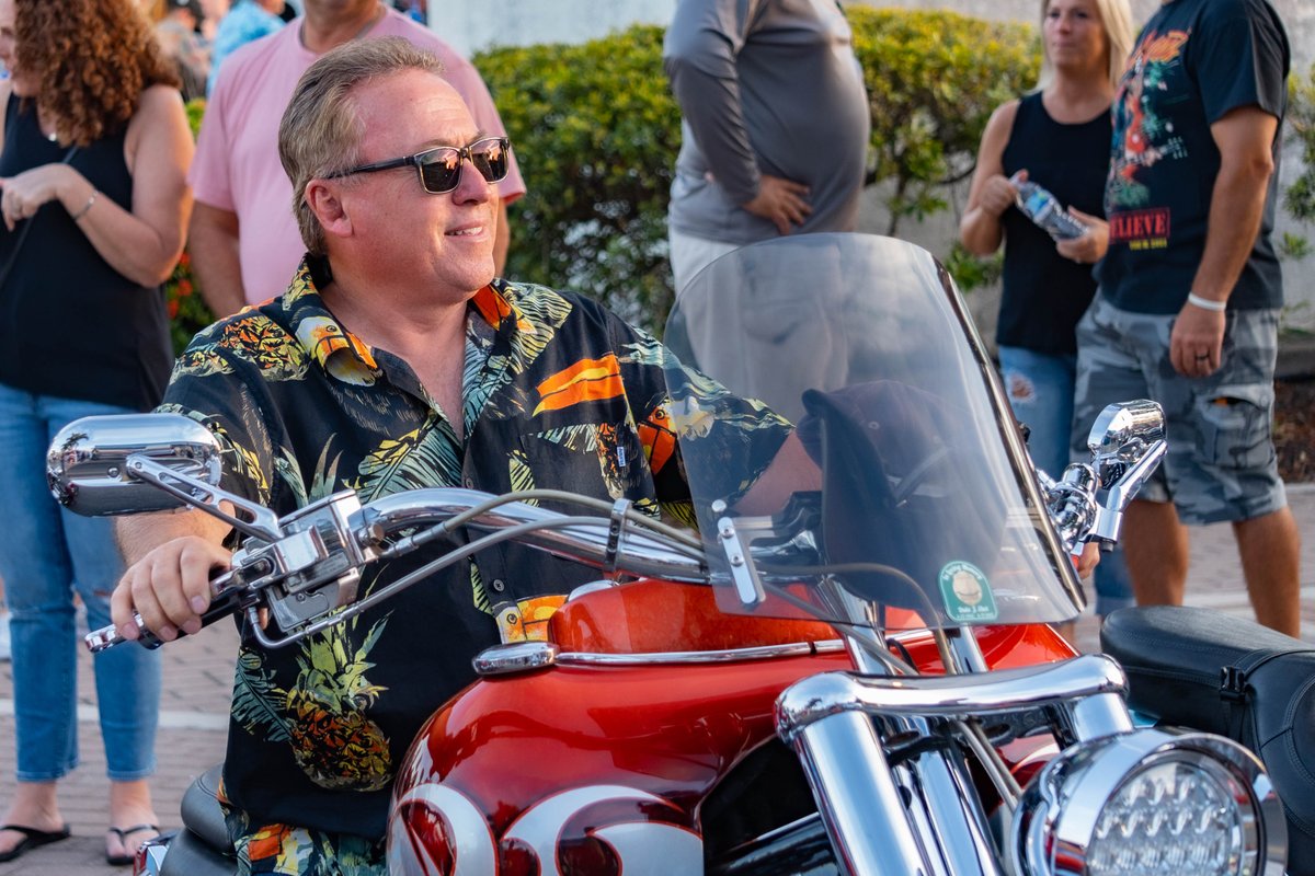 🏍️ What a blast at the final Bike Night of the season! 🎉 Thanks to everyone who joined us for the excitement and fun. We can't wait to do it all again in the fall when Bike Nights return! 🍁 #BikeNight #CapeCoral 🏍️🍂