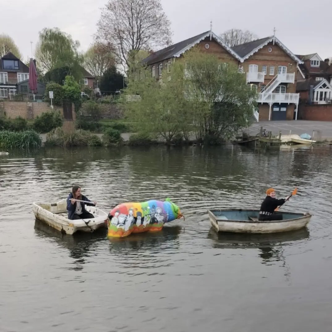 A huge thank you to the wonderful Kingston community who rallied to save Spectrum from the Thames! Spectrum has been admitted to the bear hospital for a check up but we’ll update you on whether he can return to Kingston ❤️