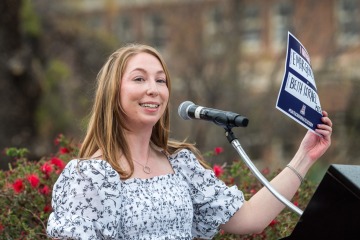 To celebrate Match Day, we caught up with our alumni who recently matched into their residencies from the College of Medicine – Tucson. 

Learn about Mikayla Whalen, who is headed to the Beth Israel Deaconess Medical Center.

Read more: bit.ly/3PJyJlc