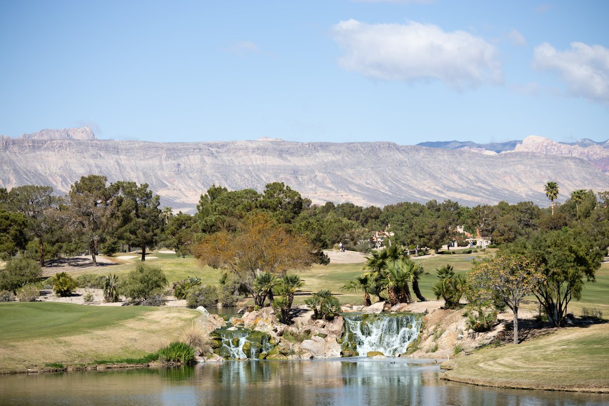 Long Beach State has made the turn in the final round at Spanish Trail in the @BigWestSports championship; @LBSUWGolf leads by 15 strokes and Jasmine Leovao has a seven-stroke lead on the individual leaderboard! results.golfstat.com/public/leaderb…