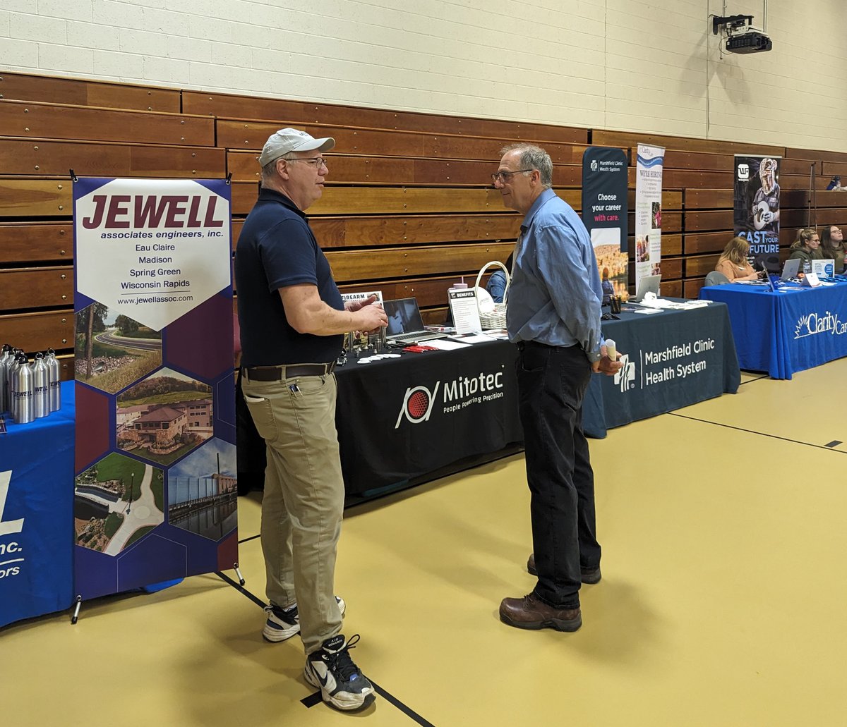 Having a great day at the job fair at Mid-State Technical College in Wisconsin Rapids! Running until 5pm today! #CareerOpportunity #jobseekers