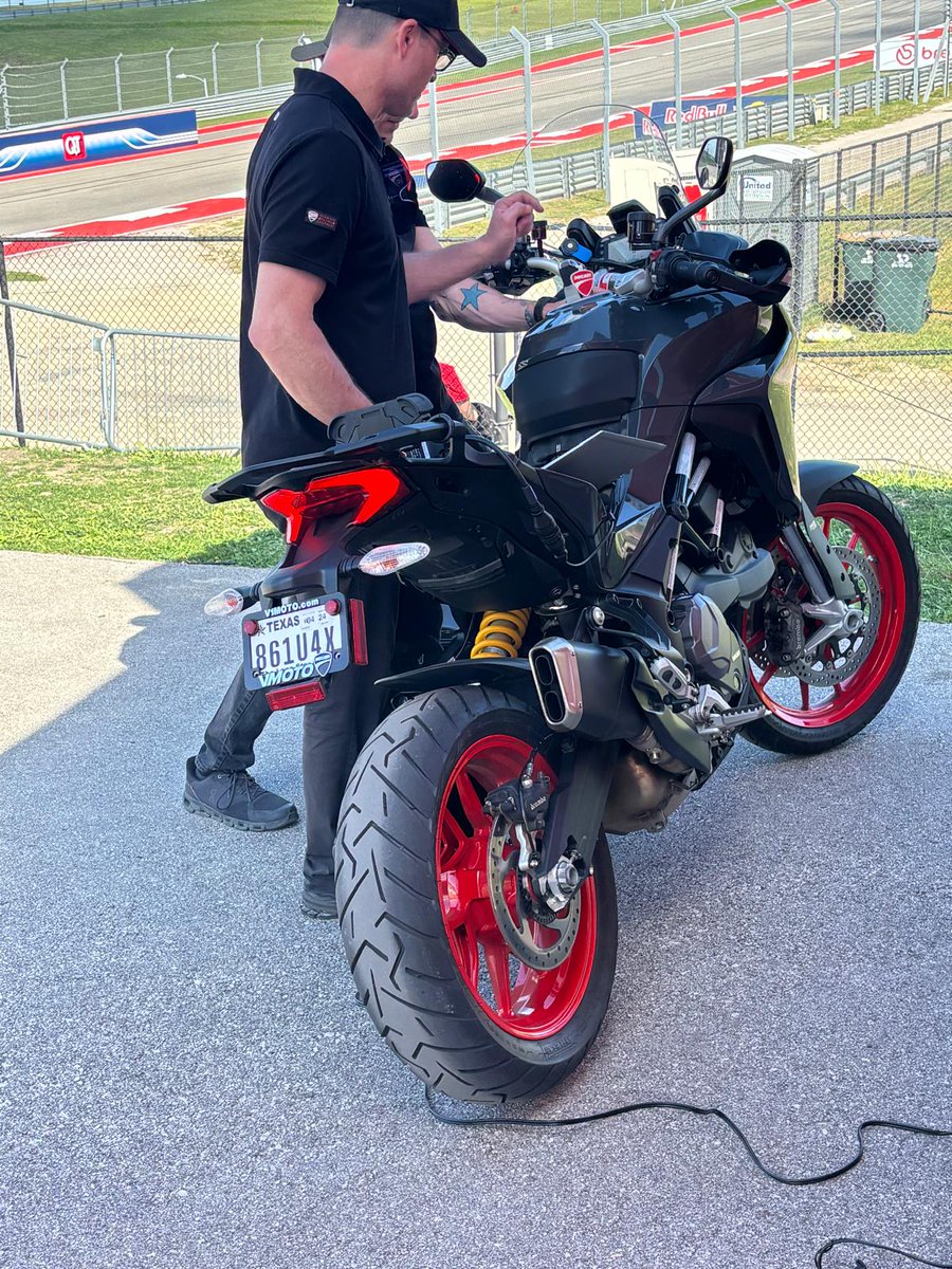 I had a great experience with the Ducati team at the COTA MOTO GP last Saturday when my V2S refused to start. The team, especially service managers Joe and Alex, went above and beyond to get my bike running again. Their expertise and dedication were truly outstanding
#DucatiUSA