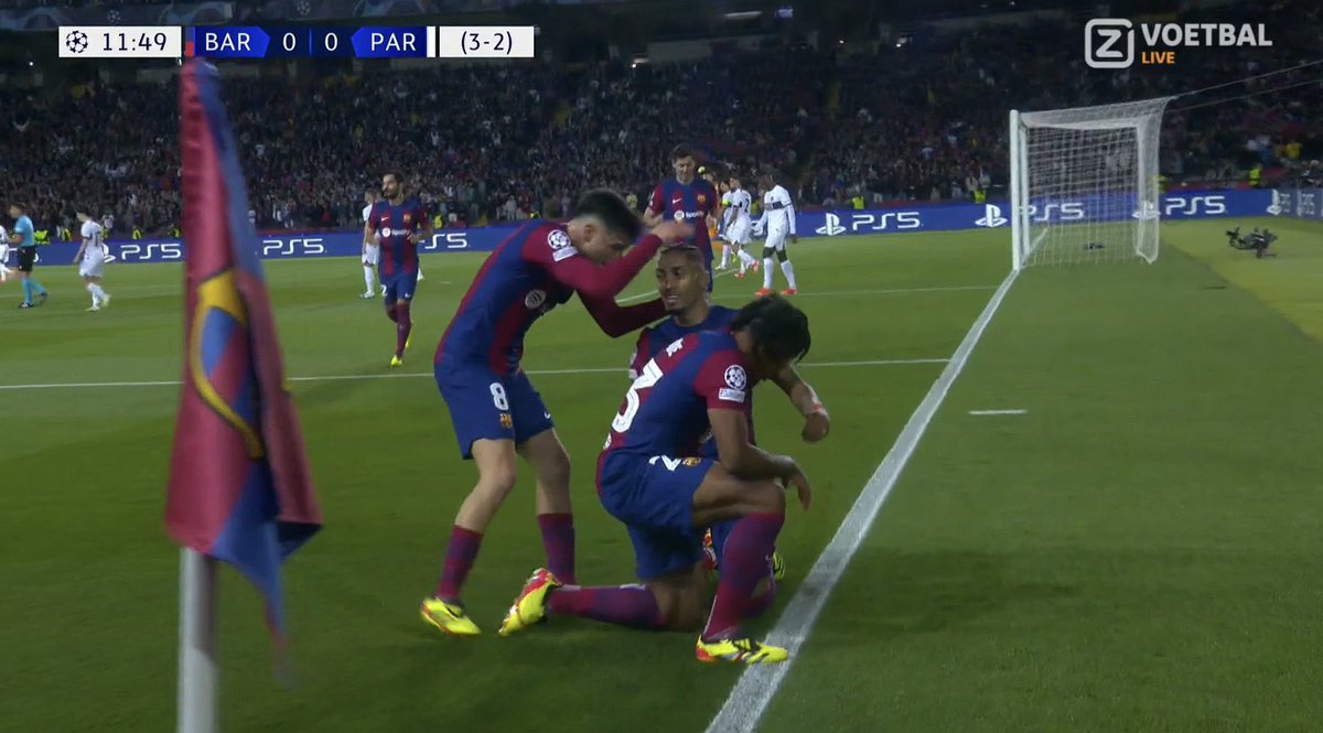 AlejoFcb33's tweet photo. GOL DE RAPHINHA
ESTÁ EN SU PUTISIMO PRIME EL MEJOR BRASILEÑO DEL MUNDO 💙❤️

LO GANA EL BARÇA CARAJOOO https://t.co/ssTM10tqQX