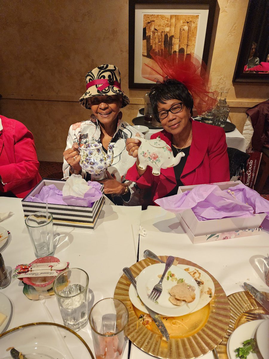 FCACDST's tweet photo. Beautiful Day for a Delta Dear Tea! #FCACDST #SensationalSAR #DST1913 #DeltaDEARS #CelebratingOurDEARS https://t.co/cRokhmGGH8