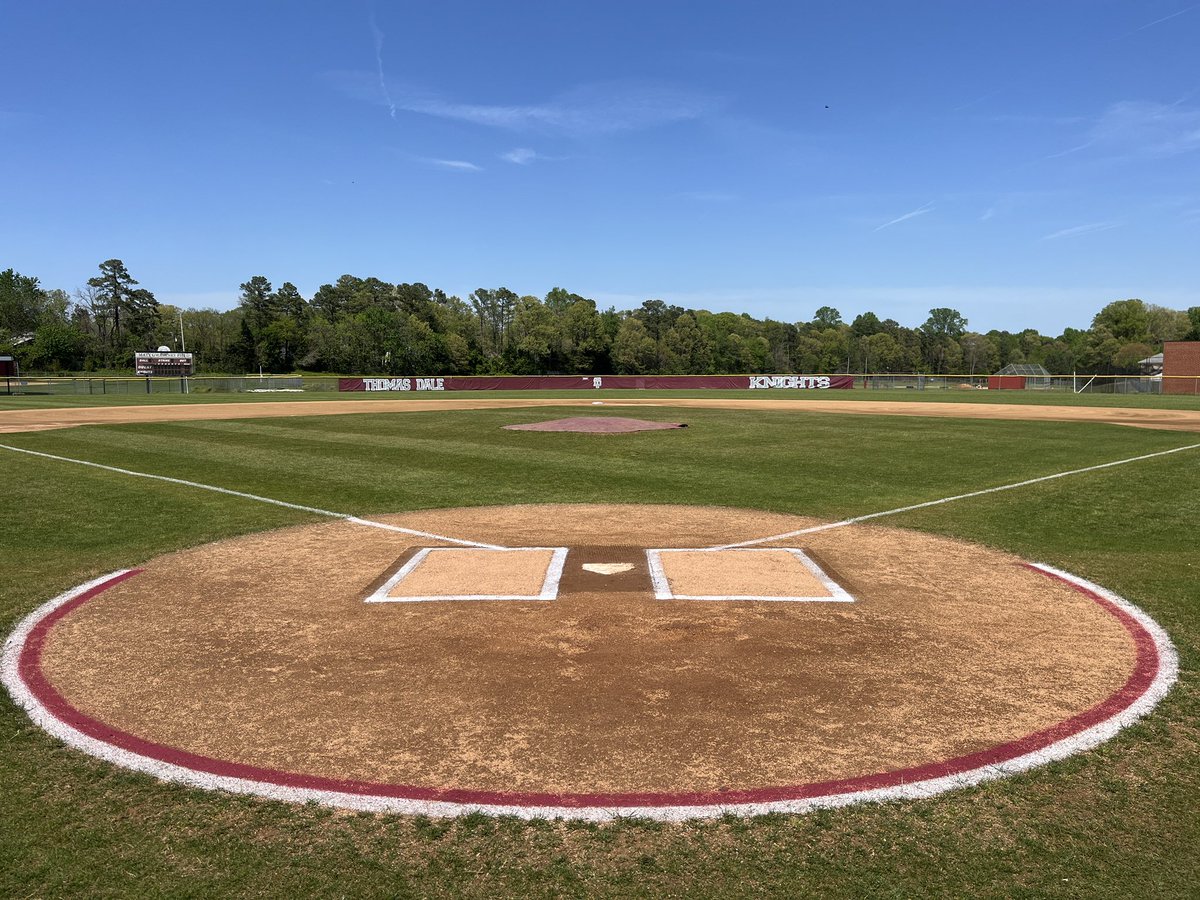 Game day @pioneerathletic @beaconathletics @LandscapeTurf