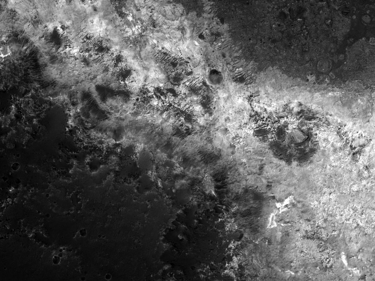HiRISERussian's tweet photo. HiPOD: Возможное место посадки миссии ExoMars в долине Mawrth Vallis

Идентификатор: ESP_051786_2025
Дата съемки: 13 августа 2017
Высота: 284 км

https://t.co/QBQVEEi1uz
NASA/JPL-Caltech/UArizona
#Марс #НАСА #астрономия #русский https://t.co/qEGx86K1ly