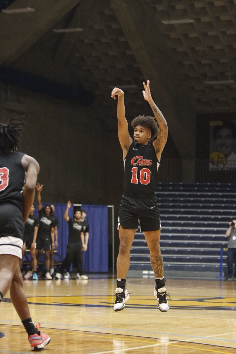 Donovan Brown tweet media