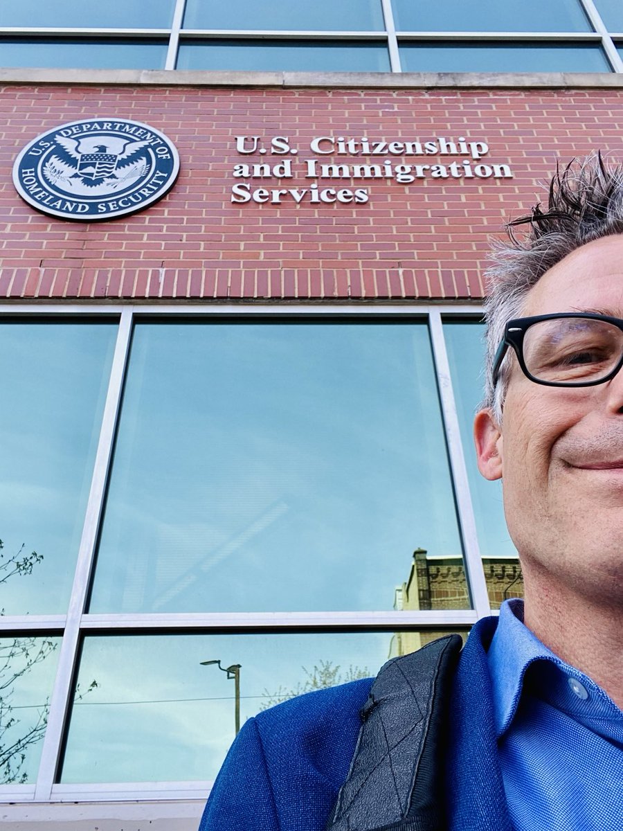 Boris Striepen tweet media