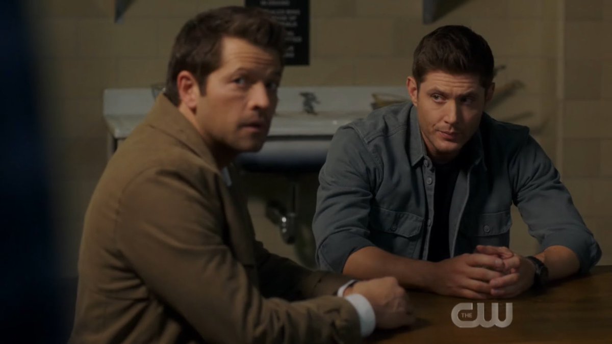 CasIsLoved's tweet photo. normal show for normal people https://t.co/cy9kl23GAL