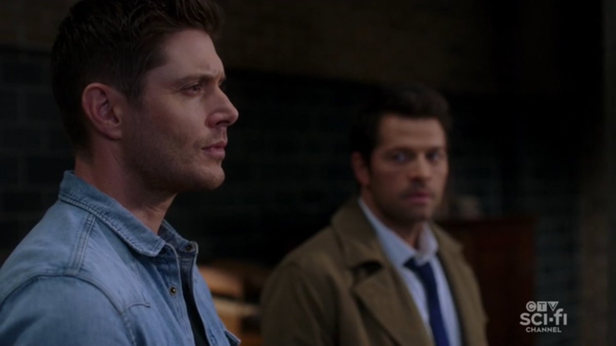 CasIsLoved's tweet photo. normal show for normal people https://t.co/cy9kl23GAL