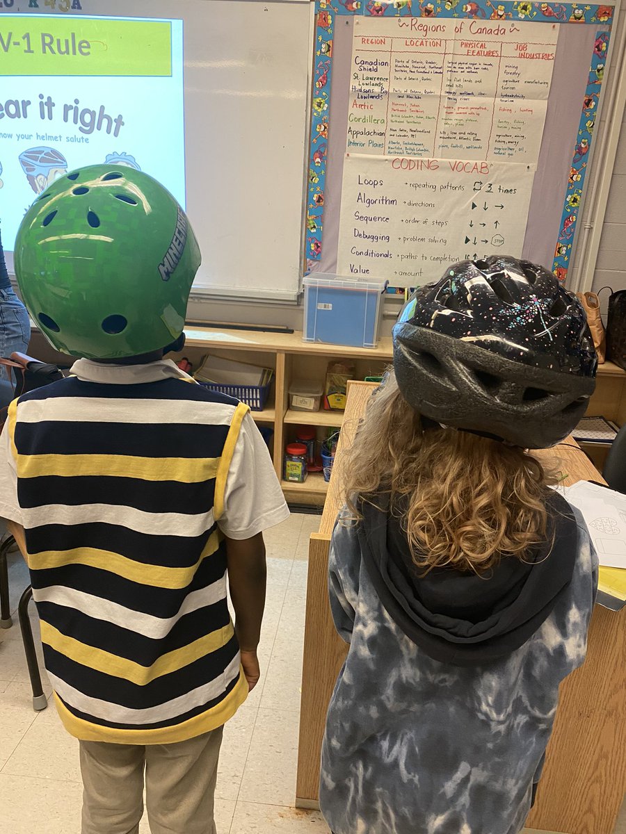 ManordalePS's tweet photo. An amazing and interactive presentation on neuroscience from the University of Ottawa!

#stem @OCDSB https://t.co/9pEqYLxkLl