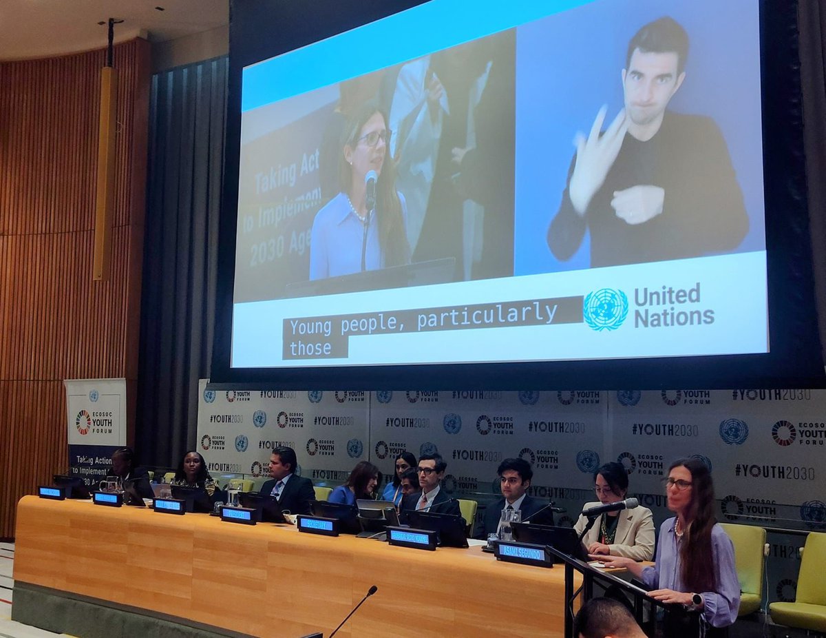 Pleased to address the #YouthForum today. Young people are the hope & energy critical to achieving the #SDGs, part. to #EndPoverty. At @UNDP, we believe that the youth force is not just abt numbers, it’s abt their talents & ideas to be agents of change. @paulanarvaezo