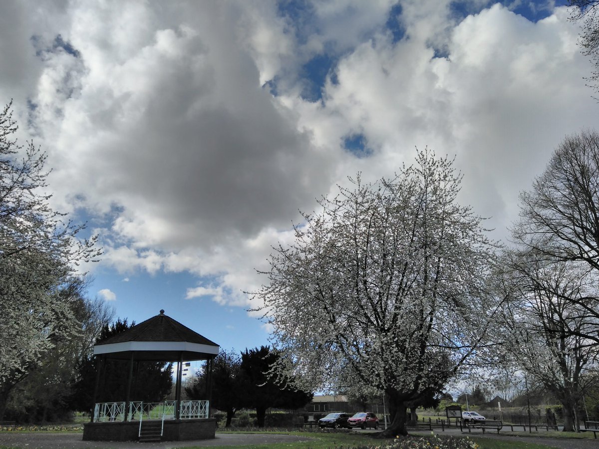 Beautiful blossom and dramatic, threatening clouds just about sum up April so far! (With lots of chilly wind added for good measure!) The photo was taken on Tuesday afternoon in the park in #Oakengates a short walk from my house.
