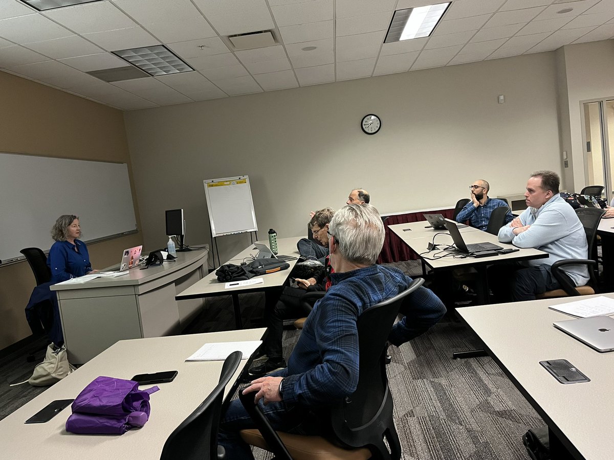 pathelmers's tweet photo. Intriguing conversation on customizable admin panels at @WPNaperville https://t.co/bWagalaub3