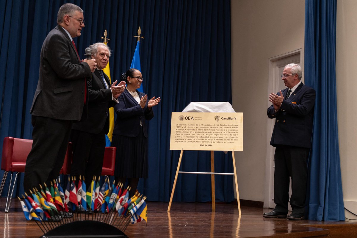 Conmemoración de los 76 años de la firma de la Carta de Bogotá y los 20 Años de la @MAPPOEA en Colombia con la participación de la Viceministra @etaylorjay, y el Secretario General de la OEA, @Almagro_OEA2015. (Sigue 🧵👇)