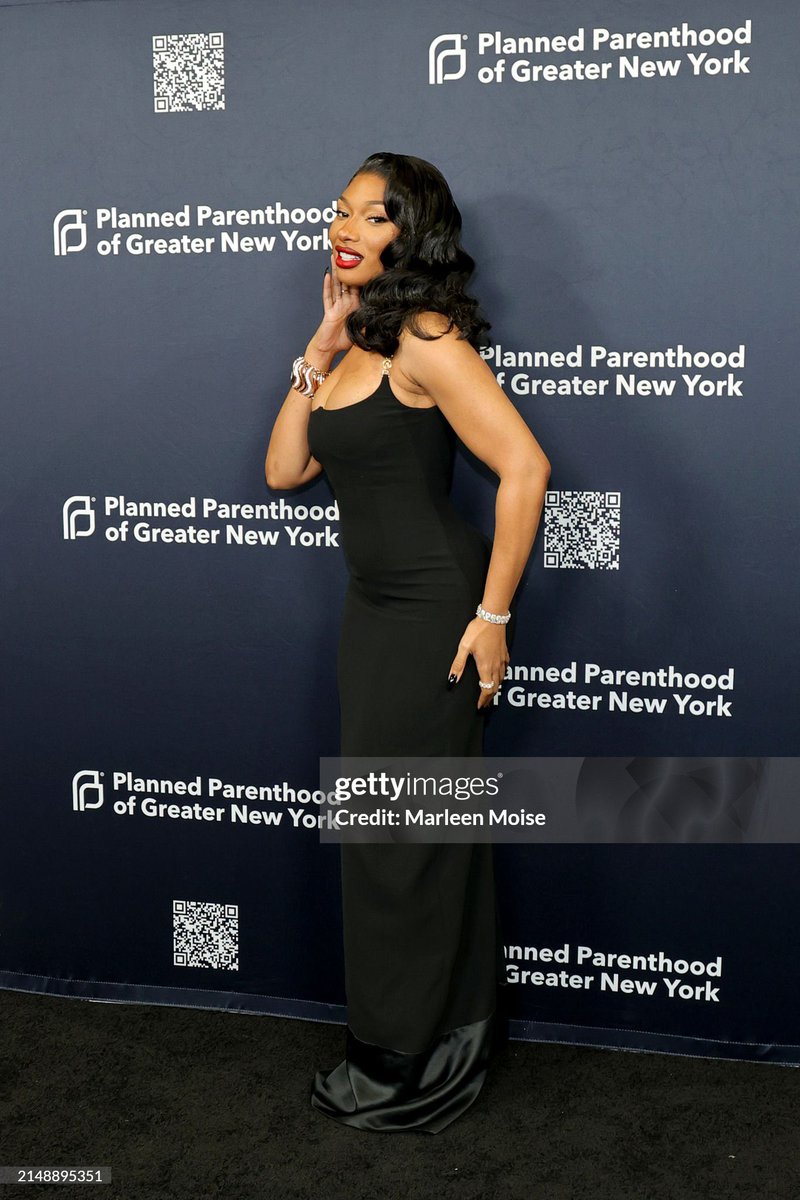 MegansStats's tweet photo. Megan Thee Stallion at the 2024 Planned Parenthood Gala https://t.co/gCvX2m2UDH