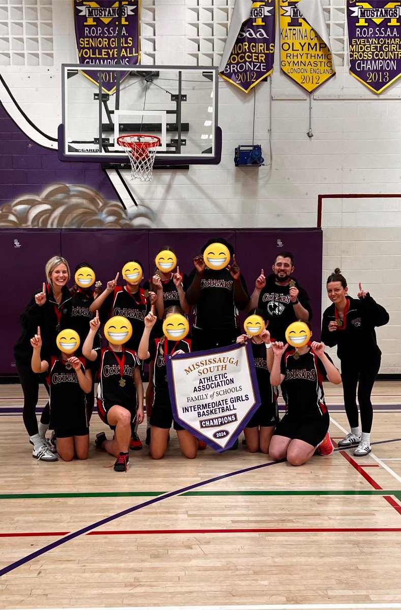 ♥️🏀🖤 Congratulations to our #CourageousCougars Intermediate Girls basketball team for their win in the Family Tournament today! Next up… going to the Boards! @DPCDSBSchools #GoTeam! 🎉✨