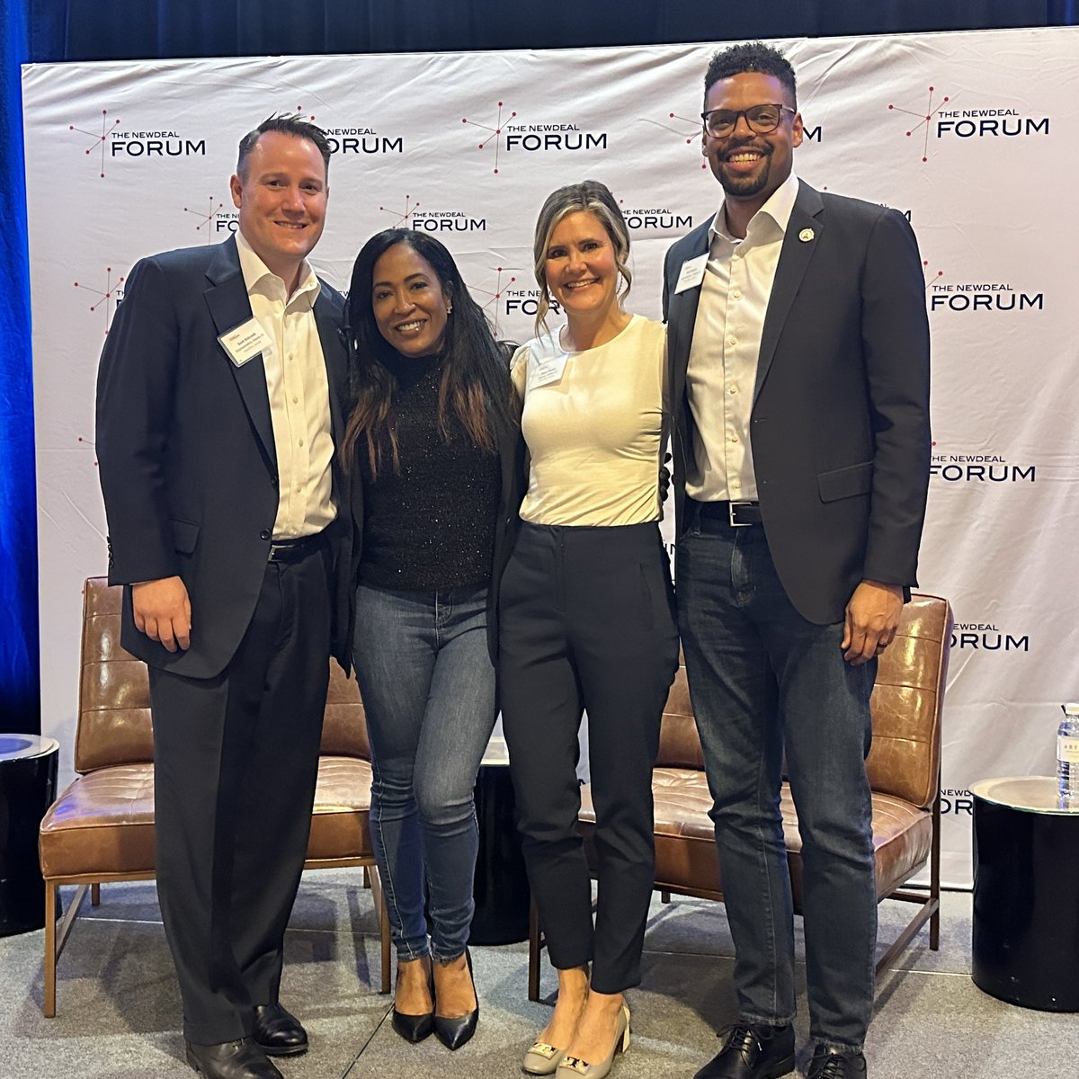 Loved being with my #gapol peeps in Phoenix at the @NewDEALLeaders annual Ideas Summit! 

With these partners, we are prepared for the work ahead.