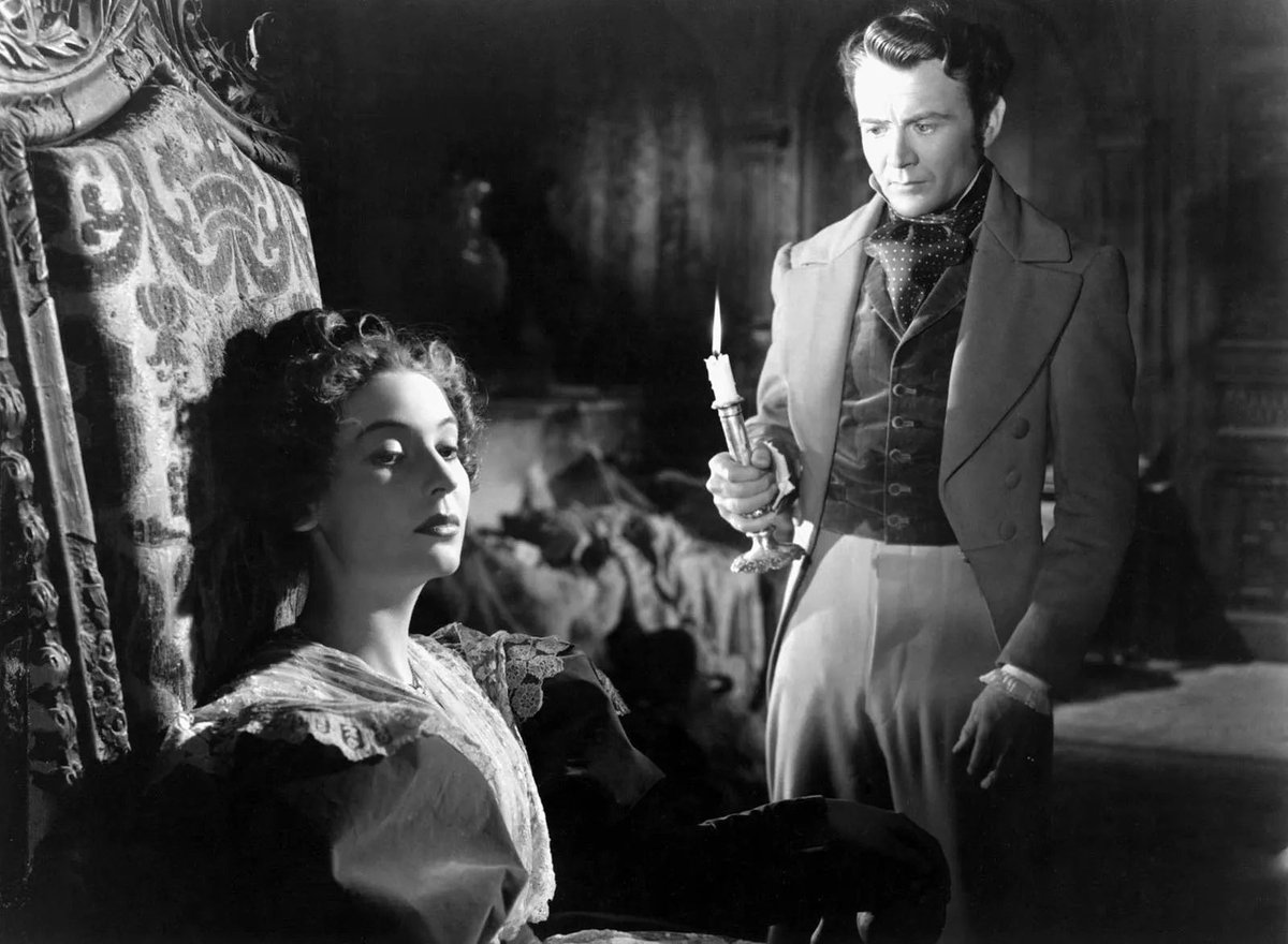 Tonight! See a restored version of David Lean's Great Expectations on the big screen at the @BFI, and find out why the film was ranked fifth in a BFI poll of the top 100 British films in 1999. I'll say a few words before the film to introduce it too: whatson.bfi.org.uk/Online/default…